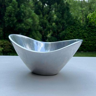 NAMBE BOWL | Nambe stainless steel amorphous bowl. - l. 10.75 x h. 5.25 in 