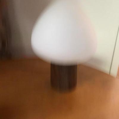 Mushroom laurel lamp