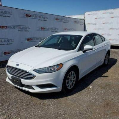 #100 â€¢ 2016 Ford Fusion
