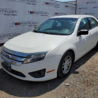 #225 â€¢ 2011 Ford Fusion
