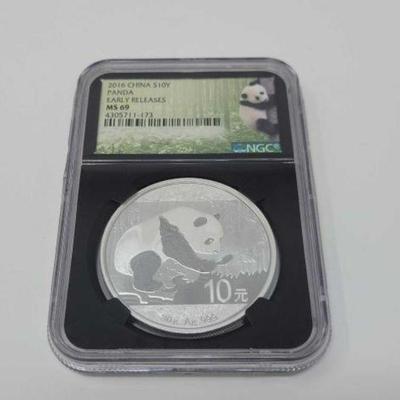 #1252 â€¢ .999 Fine Silver 2016 Panda Coin
