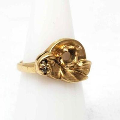 #708 â€¢ 14k Gold Ring with Diamond Accent, 5g
