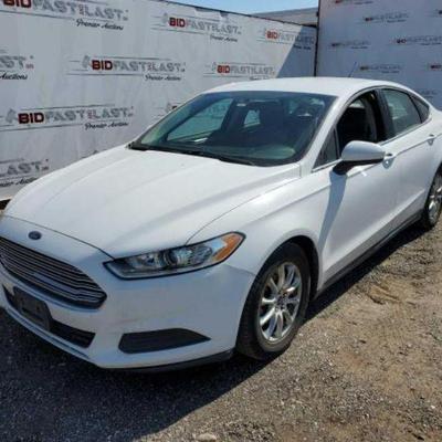 #120 â€¢ 2016Ford Fusion
