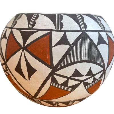Native American Acoma Pottery Vessel, MARIE JUANICO