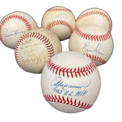 Collection ANDRE DAWSON, ERIC DAVIS, DWIGHT GOODEN Autographed Baseballs