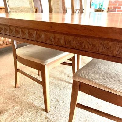 Side trim on dining table.