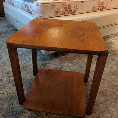 Beautiful rolling side table with craftsmanship joints $40