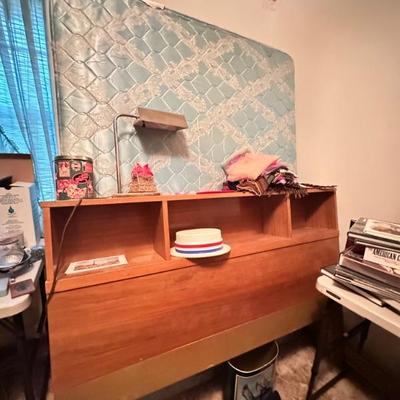 Queen Head board