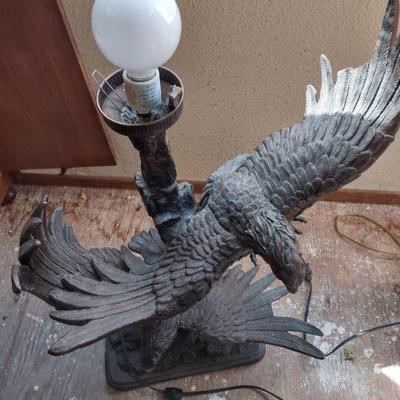 Eagle lamp