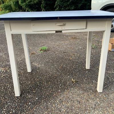 Enamel Top table