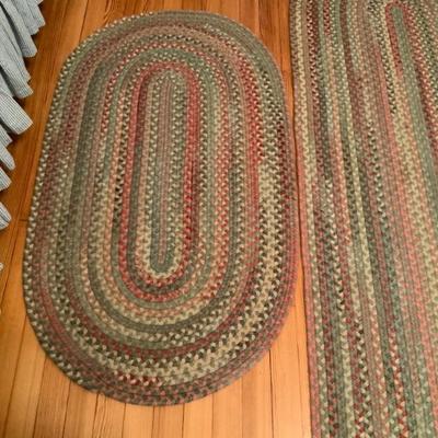 Country braided rugs