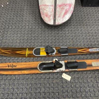#3022 â€¢ 2 Competition Slalom Wood Water Skis. Beautiful Vogue and Oâ€™Brien
