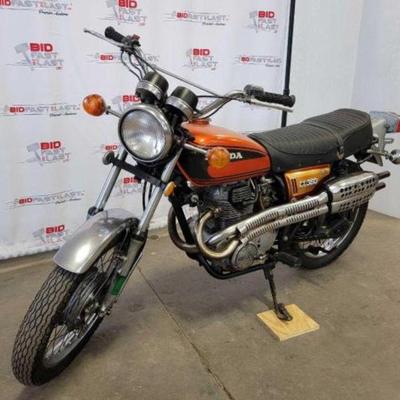 #460 â€¢ 1975 Honda CL360 Twin Side Pipes Motorcycle
