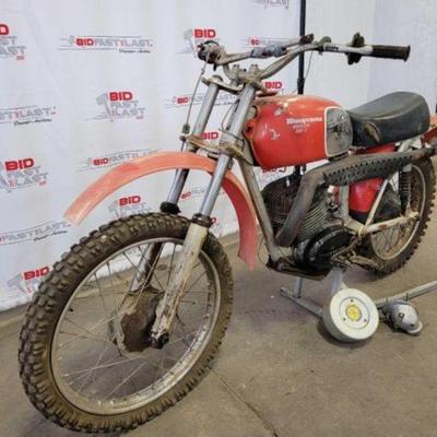 #440 â€¢ 1971 Husqvarna Endruo 360c Competition Motorcycle
