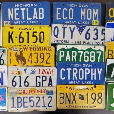 #1124 â€¢ Michigan Historical Vehicle Plate, Assorted Plates and Signs
