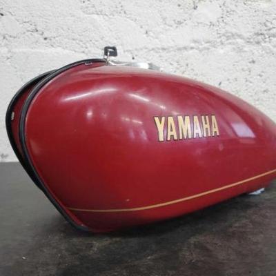 #1074 â€¢ Yamaha Motorcycle Gas Tank
