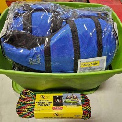 #946 â€¢ 4 Bass Pro Shops Life Jackets and 60' 4 Rider Tube Rope
