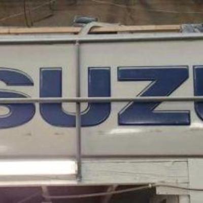#204 â€¢ 18' Plastic Suzuki Sign
