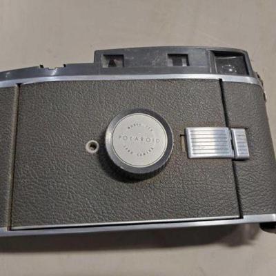 #4006 â€¢ Vintage Polaroid Camera Model 150

