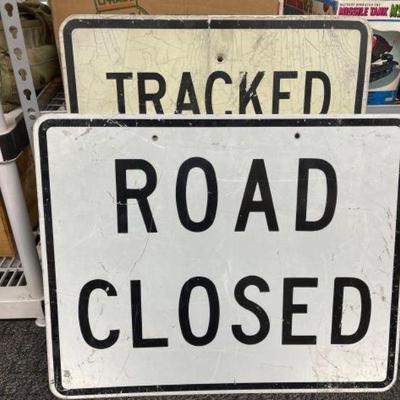#2636 â€¢ Road Closed and Tracked Vehicle Bath Road Signs
