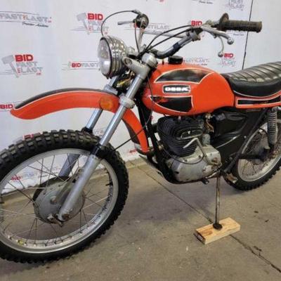 #550 â€¢ 1971 Ossa 250 Enduro Competition Motorcycle
