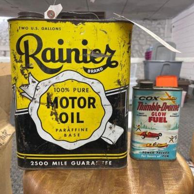 #2606 â€¢ Rainer 2 Gallon Motor Oil Can and 1 Pint Thimble Drone Can
