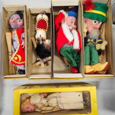 #926 â€¢ 5 Vintage Pelham Marionette Puppets with Original Boxes
