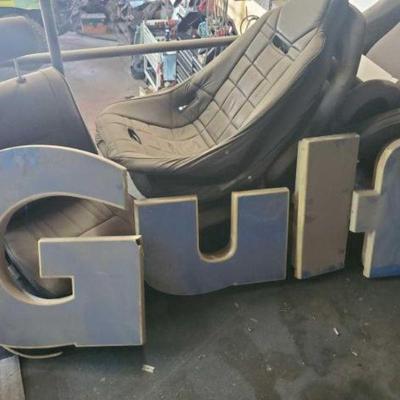#160 â€¢ Large Plastic Gulf Gas Station Letters
