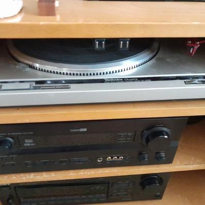 Technics SL-Q202 turntable