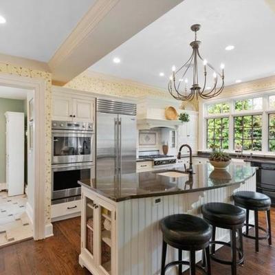 The kitchen has those smaller kitchen appliances and tools you've been looking for.