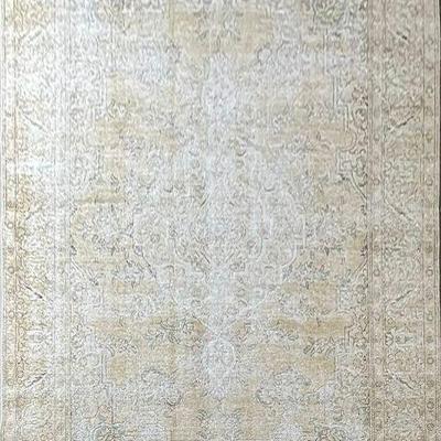 Hand Knotted Pakistani Rug 10'8" x 7'10"...