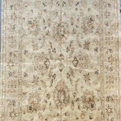 Pakistani Hand-Knotted Rug 9'0