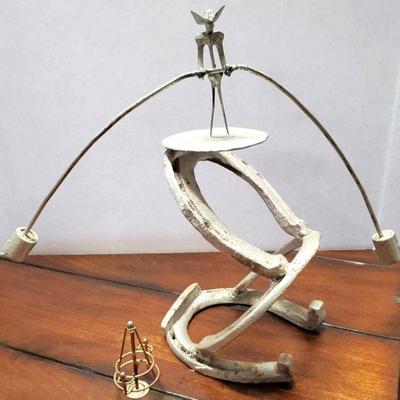 Balancing sculpture