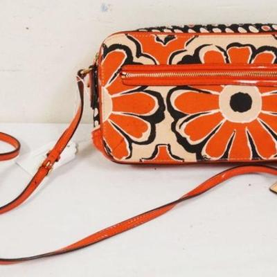 1192	COACH FLORAL BAG WITH KEY CHAIN CARD CASE	ORANGE, TAN AND BLACK COACH FLORAL BAG WITH KEY CHAIN CARD CASE. APPROXIMATELY 9 1/2 IN L...