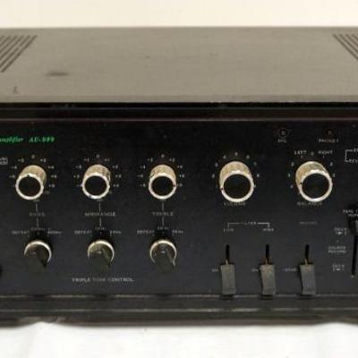1217	VINTAGE SOLID STATE SANSUI AU-999 STEREO AMPLIFIER	VINTAGE SOLID STATE SANSUI AU-999 STEREO AMPLIFIER, UNTESTED, SOLD AS IS
