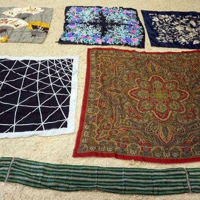 1204	6 SCARVES INCLUDING MUSEUM ARTS JURAKU	6 SCARVES INCLUDING MUSEUM ARTS JURAKU,BRITISH MUSEUM, LIBERTY OF LONDON AND MORE, CALL WITH...