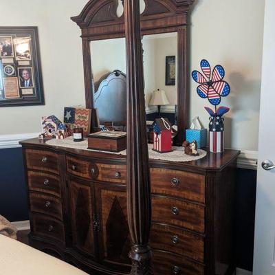 Only dresser for sale with mirror 