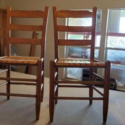 #3424 â€¢ 2 Wooden Chairs
