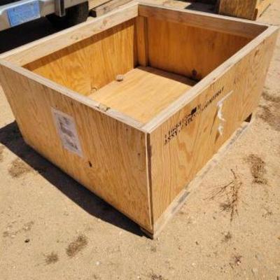 #4012 â€¢ Wooden Crate
