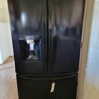 #3074 â€¢ Kenmore Elite Refrigerator
