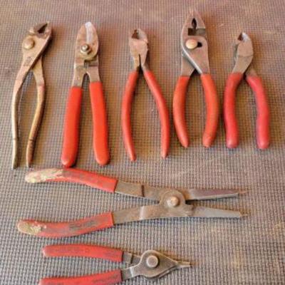 #2532 â€¢ Snap-on Set Of Pliers, Dikes, Cutters, And Blue-Point Retaining Rin...
