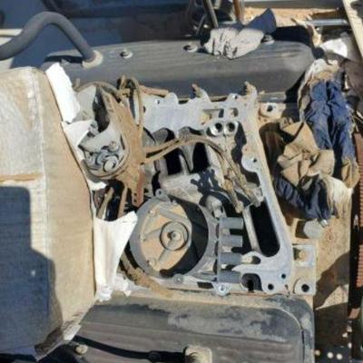 #2664 â€¢ Engine Block with miscellaneous Parts
