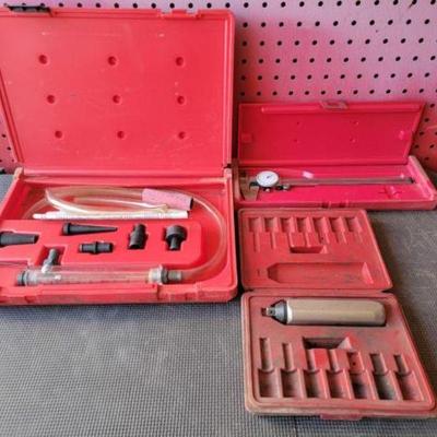 #2557 â€¢ Snap-on on Engine Blow-By Meter, Impact Driver, And Mitutoyo D...
