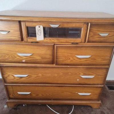 #3112 â€¢ New Classic Home Furnishing Inc. Dresser
