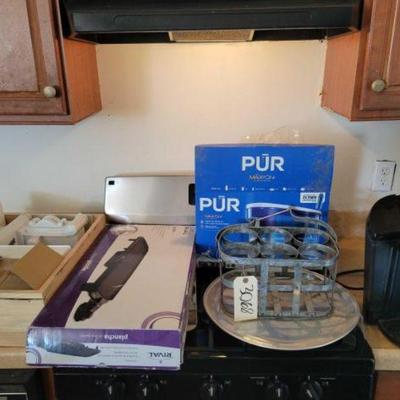 #3068 â€¢ Assorted Kitchen Appliances
