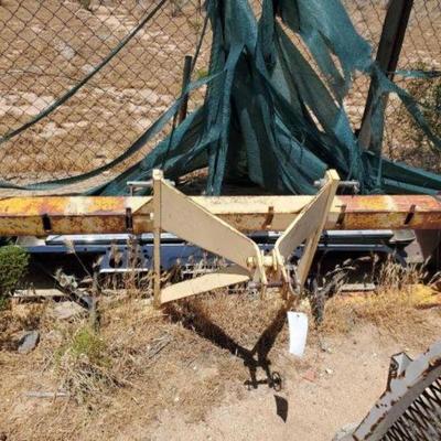 #1146 â€¢ Tractor Digger/Scoop and Random Bumpers
