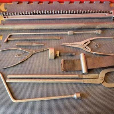 #2534 â€¢ Snap-on Specialty And Blue-Point Specialty Tools
