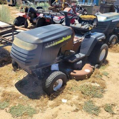 #2132 â€¢ Poulan 14.5HP/42in cut Automatic Lawn Tractor
