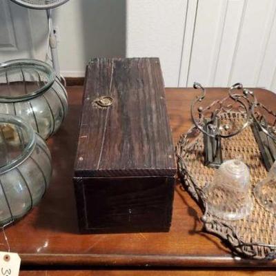 #3548 â€¢ House Decorations
