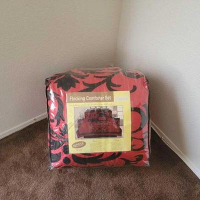 #3110 â€¢ 10 Peice King Size Flocking Comforter Set
